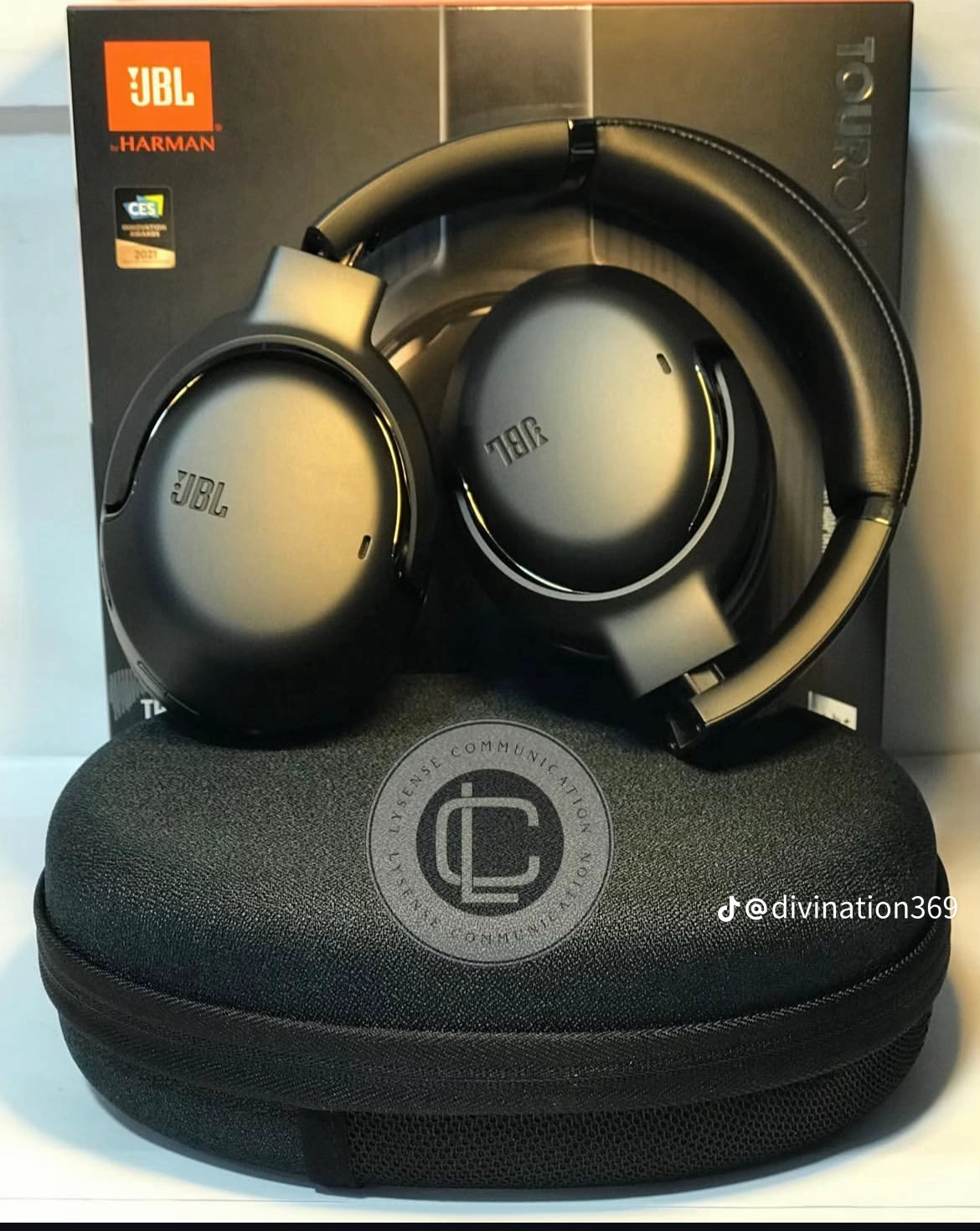 JBL Tour one M2